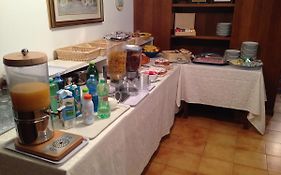 Hotel Sarre