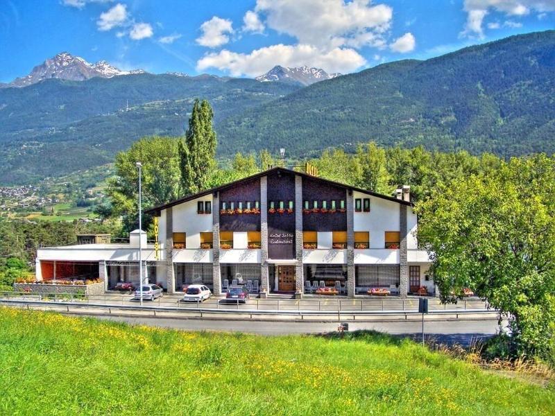 Hotel Sarre Exterior photo